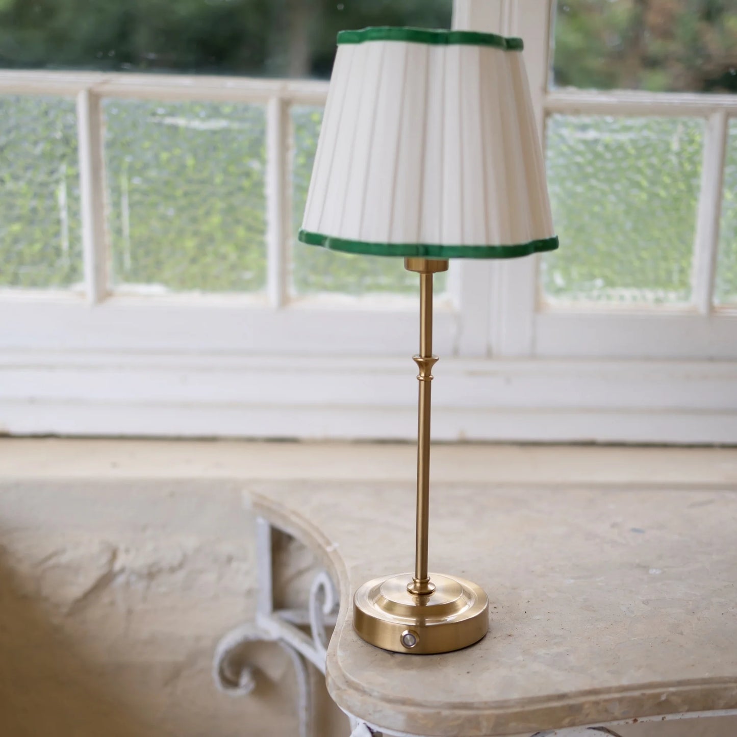 PRE ORDER Green Scallop Shade USB Table Lamp
