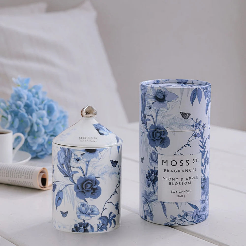 MOSS ST. Ceramic Large Candle 360g - Peony & Apple Blossom