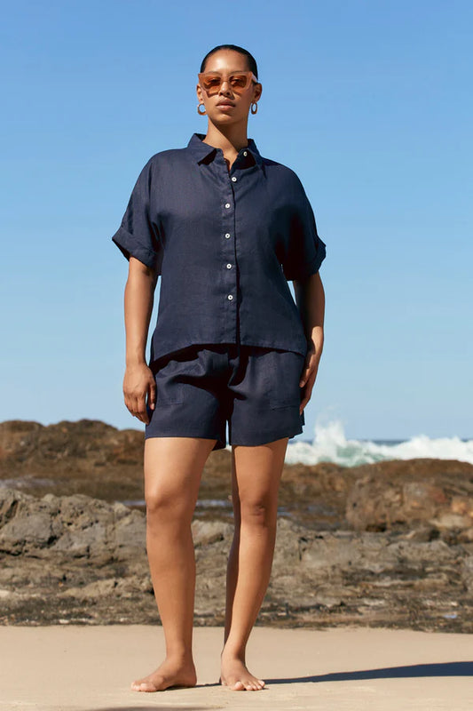 Carmen Linen Shirt in Navy