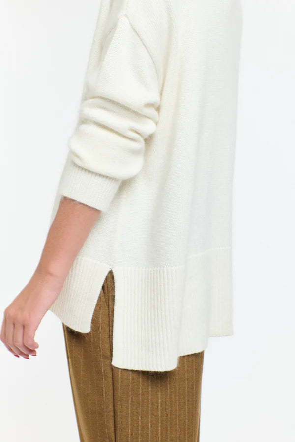 ISLA ANGORA KNIT - SNOW