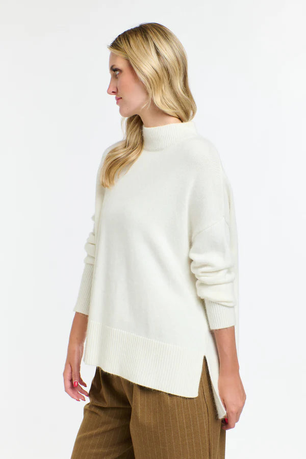 ISLA ANGORA KNIT - SNOW