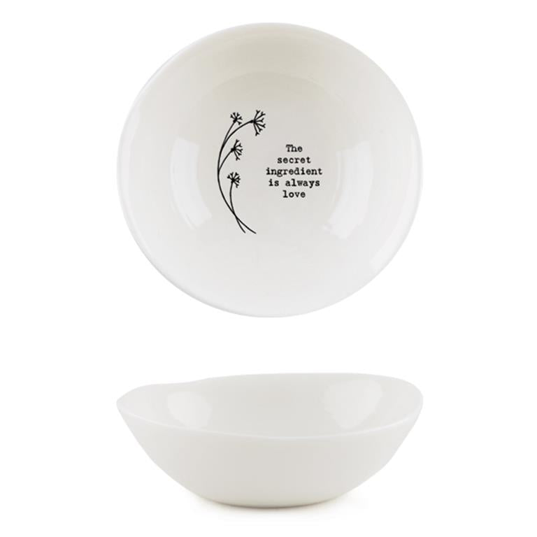Flower Wobbly Bowl med -The Secret Ingredient is always Love