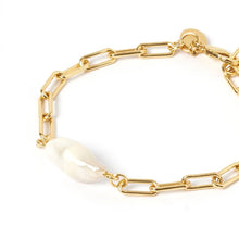 Load image into Gallery viewer, Danielle Gold and Pearl Bracelet
