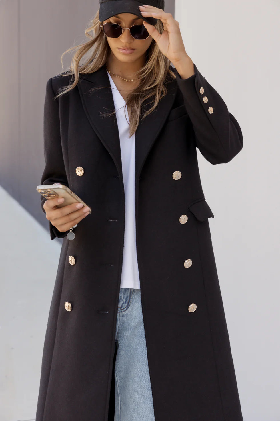 RUSSIAN Coat Black - Medium