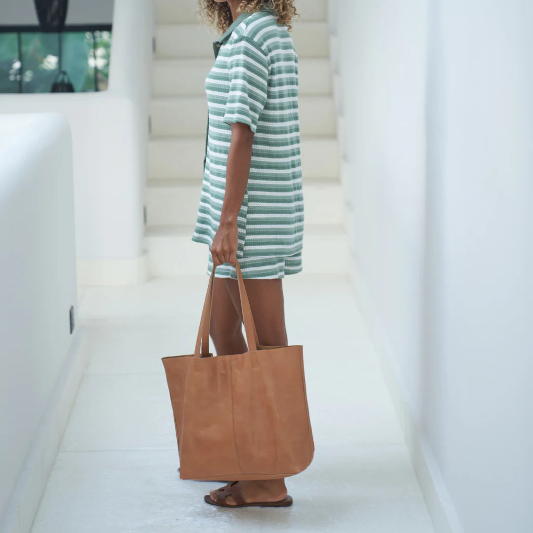 London Tote in Almond