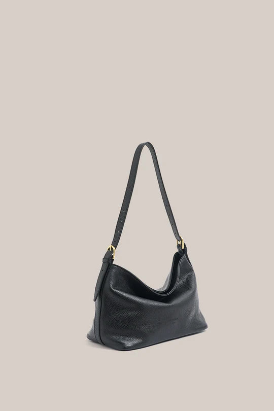 Eden Black Leather Shoulder Bag by Vestirsi