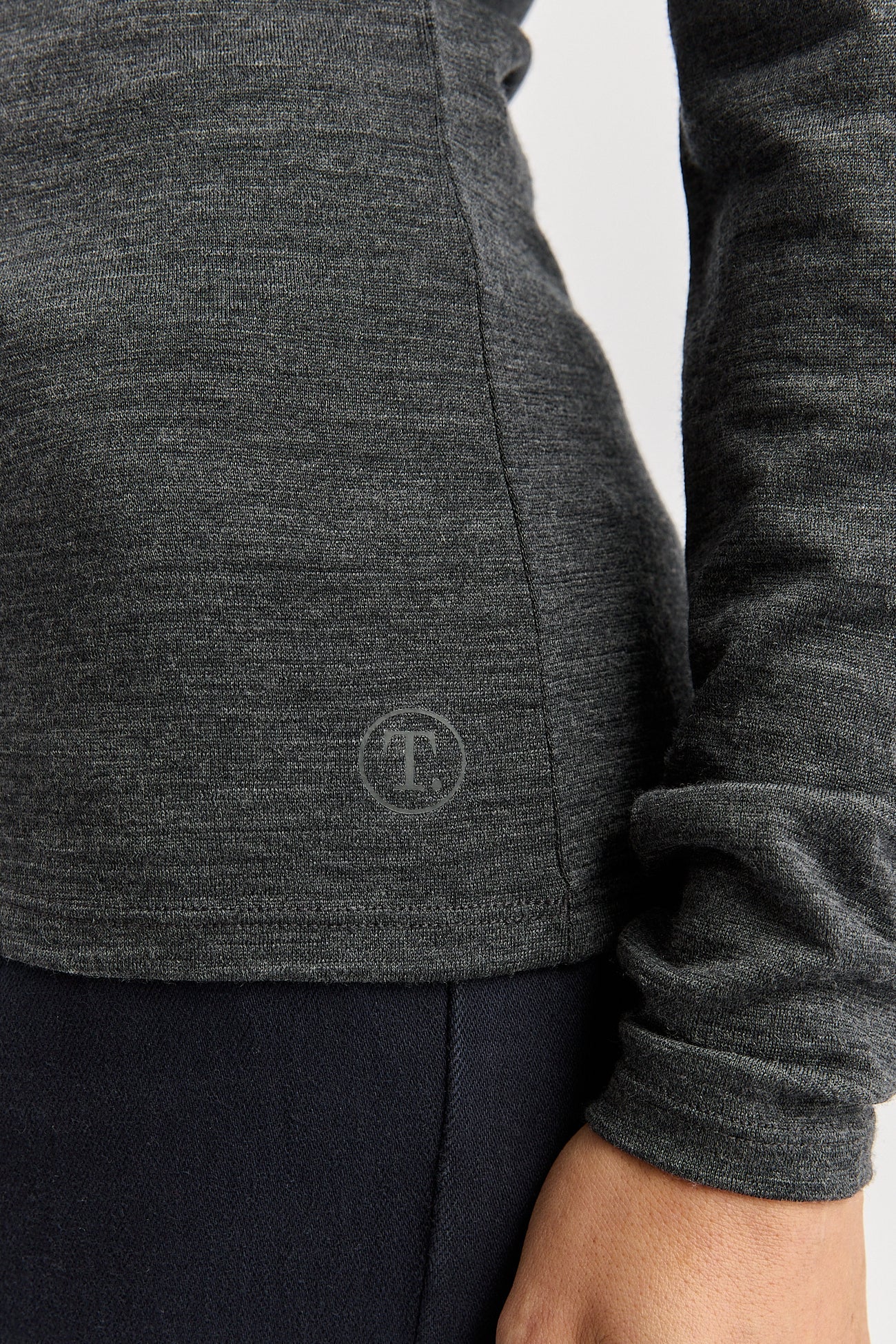 Turtle neck merino tee - Charcoal