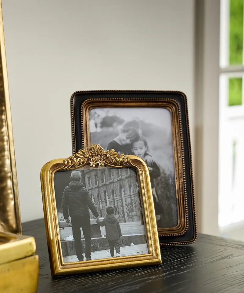 Floral Shaped Photo Frame