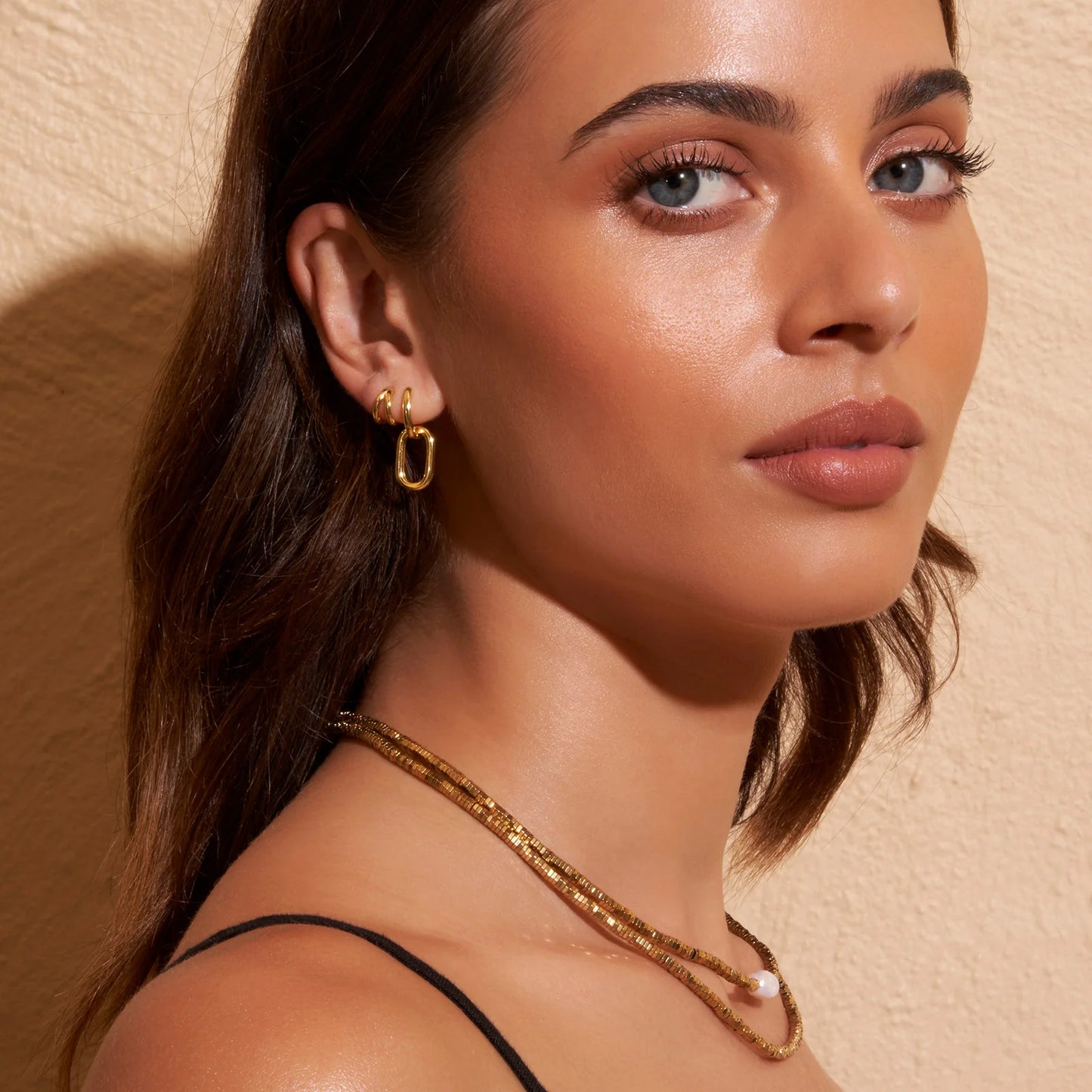 JEAN GOLD HUGGIE EARRINGS